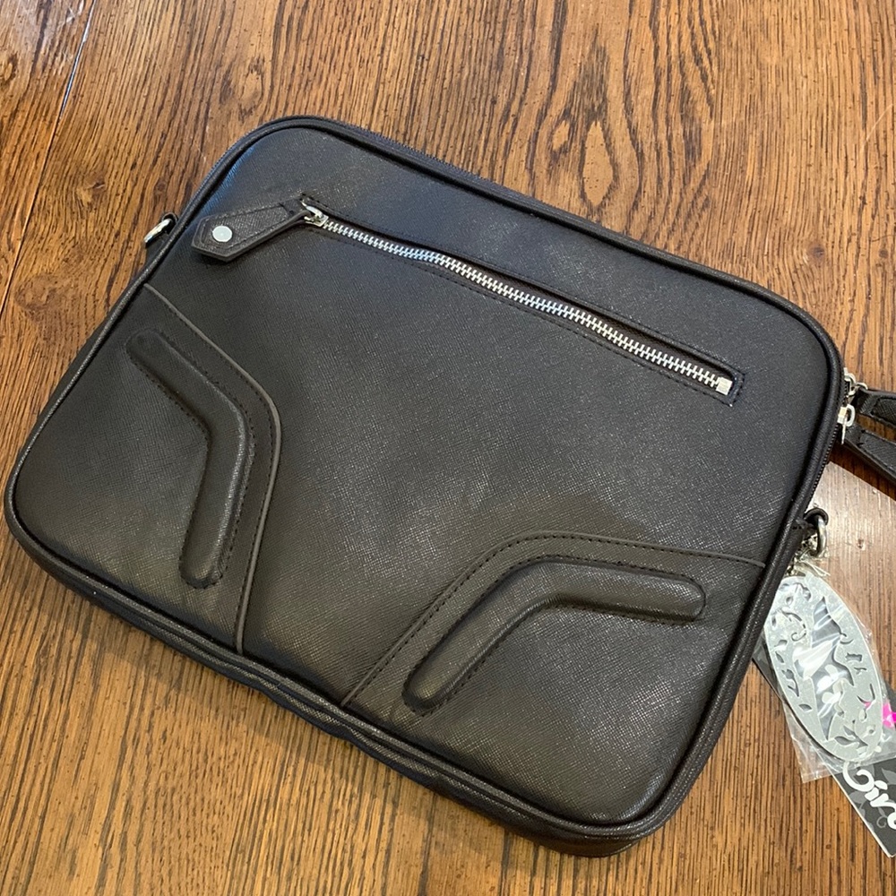 Tablet sleeve - 9” x 11”